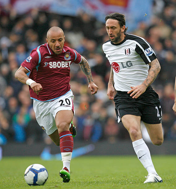 由地发挥自 由地发挥自