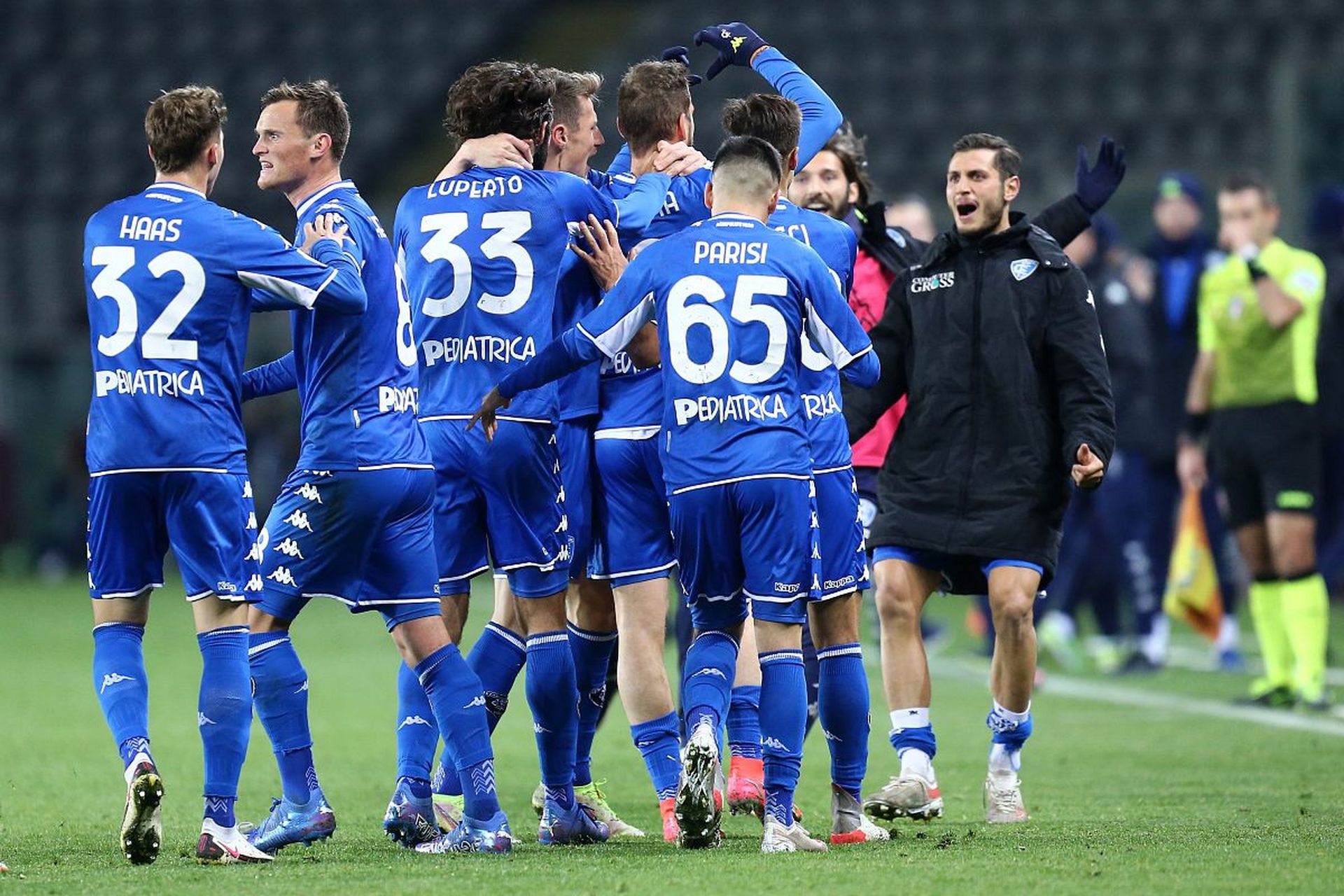 俱乐部的关 俱乐部的关